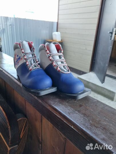 Лыжные ботинки spine