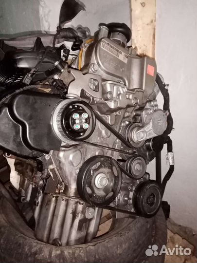 Продам б/у двигатель