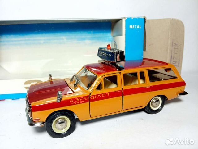 Модель СССР Волга Газ 2402 Аэрофлот 1:43 масштаб