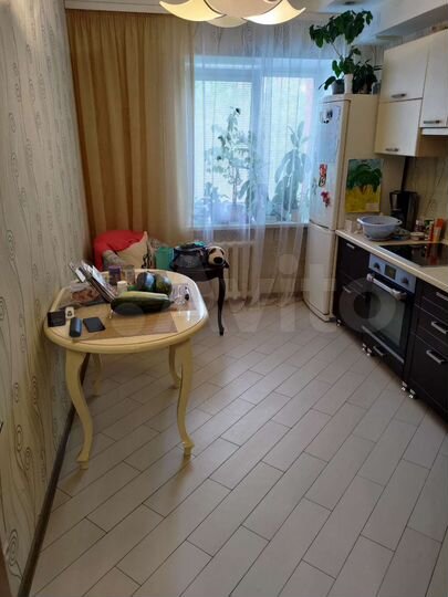 2-к. квартира, 58 м², 3/5 эт.