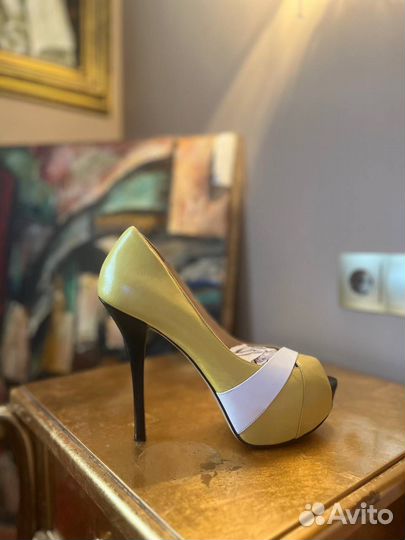 Туфли женские