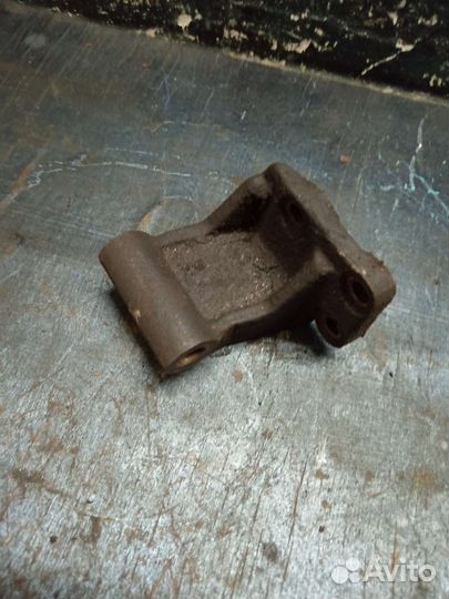 Кронштейн генератора Заз Chance