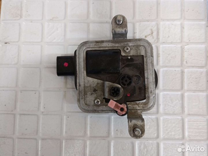 Активатор замка багажника Kia Rio 3