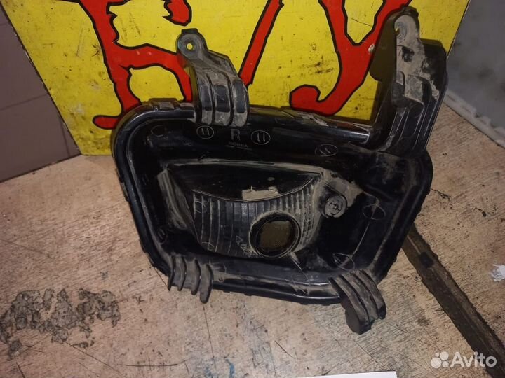Фара противотуманная правая Kia Rio 3 92208-4Y000