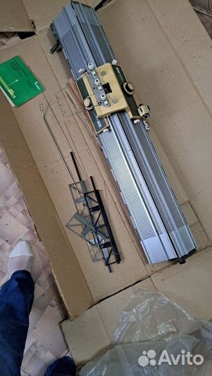 Вязальная машинка Veritas