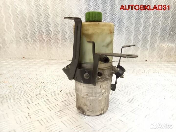 Насос эгур Volkswagen Polo 4 6Q0423156AB