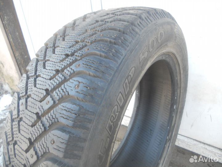 Goodyear UltraGrip 500 235/60 R18 107T