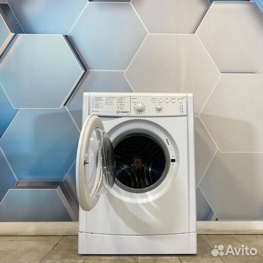 Стиральная машина в хорошем состоянии Б/У
