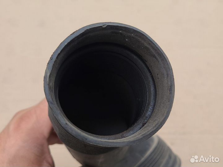 Патрубок воздушного фильтра Opel Omega B 94-99г