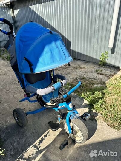 Трехколесный велосипед