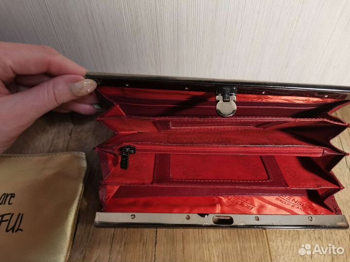 Кошелёк красный, б/у