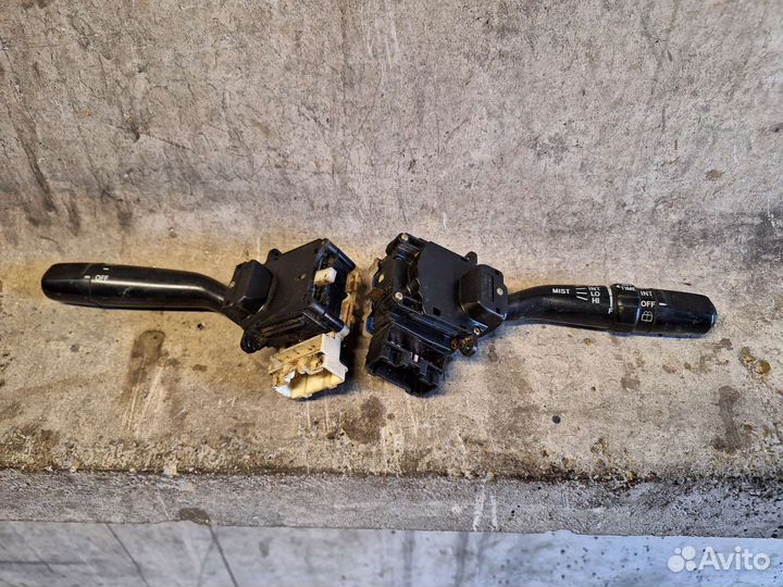 Подрулевой переключатель Toyota Carina E