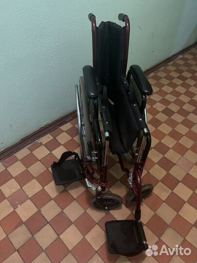 Инвалидная коляска складная бу