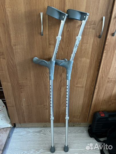 Костыли с опород под локоть Bronigen
