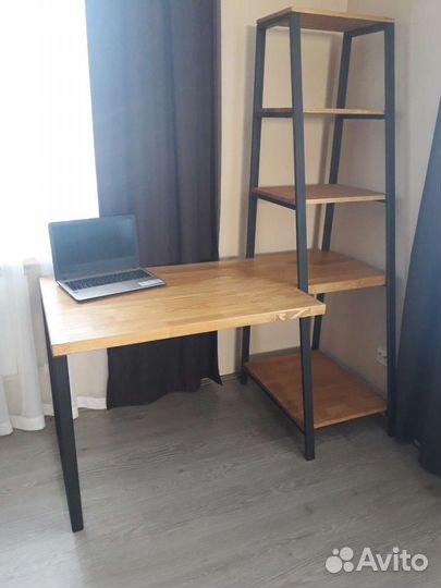 Письменный стол