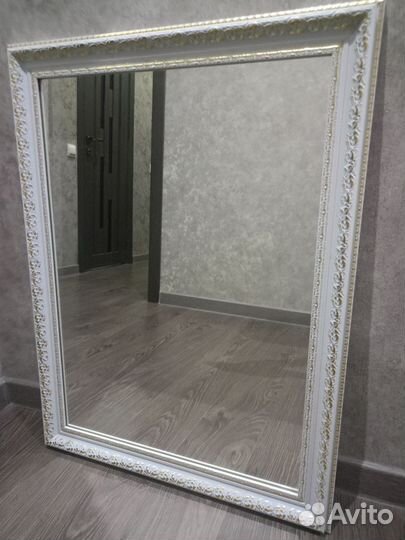 Зеркало настенное