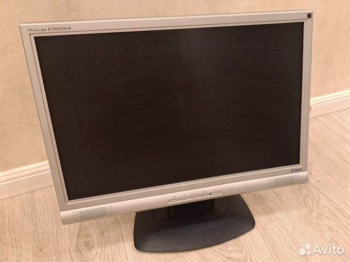 Монитор LG Flatron 19