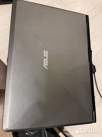 Ноутбук asus