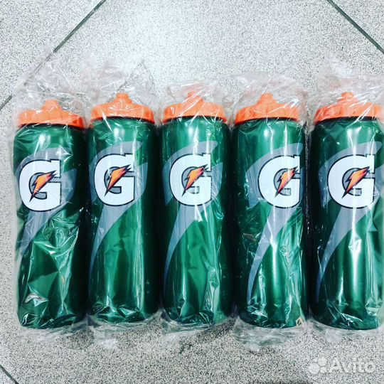 Бутылки Gatorade