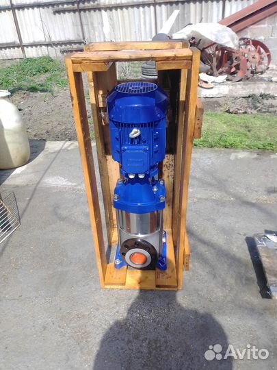 Для Мойки самообслуживания подающий насос новый
