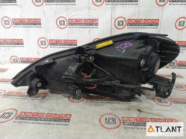 Фара правая toyota ipsum