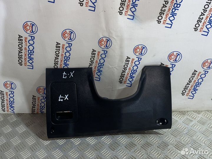 Накладка торпедо Geely Emgrand X7