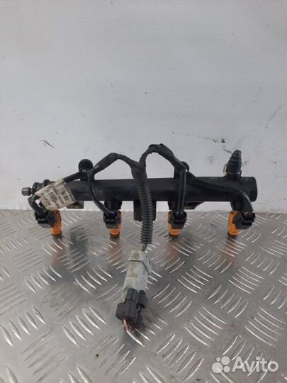 Топливная рампа Peugeot 207 хэтчбек 1.4 KFT 2011