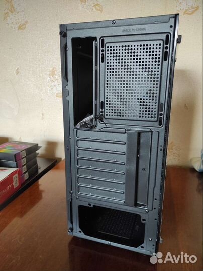 Корпус Ginzzu CL150 стекло новый 4 вертушки