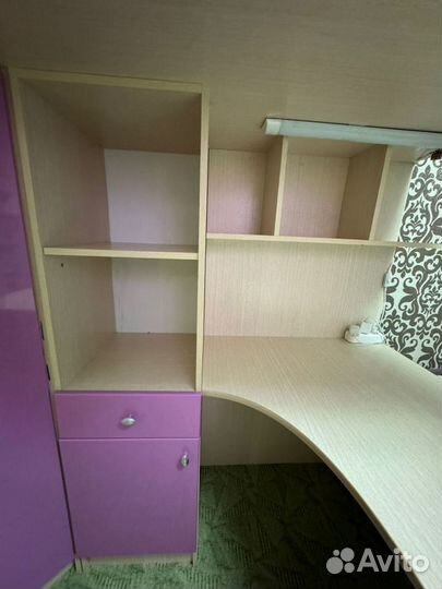 Кровать двухьярусная