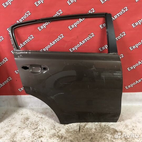 Задняя правая дверь Kia Sportage 3