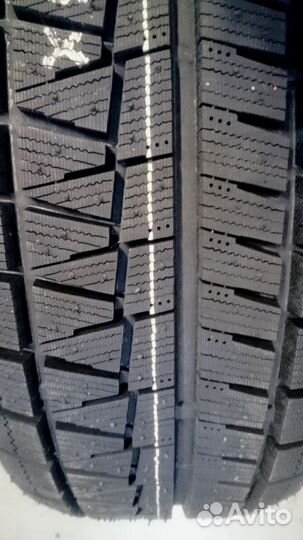 Bridgestone Blizzak Revo GZ 225/50 R17 94S