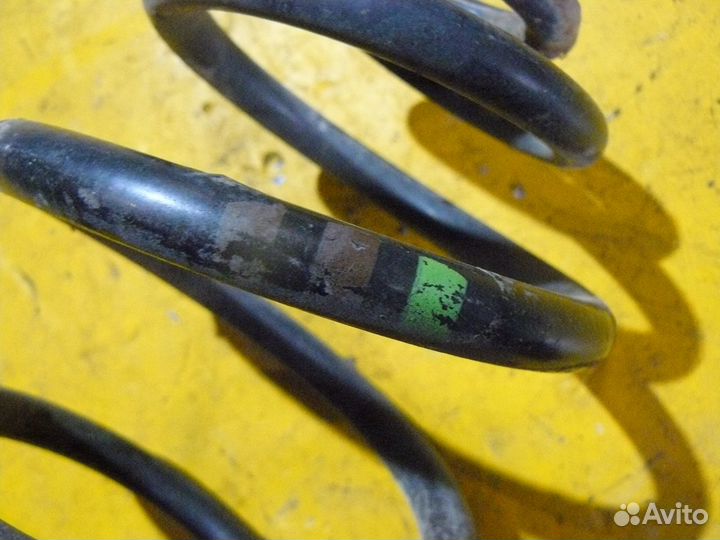 Пружина задняя для Volkswagen Passat B5 Седан