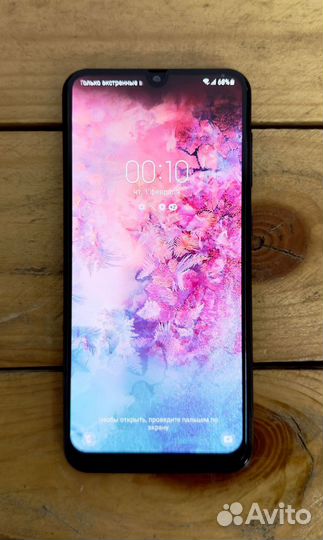 Samsung Galaxy A50, 4/64 ГБ