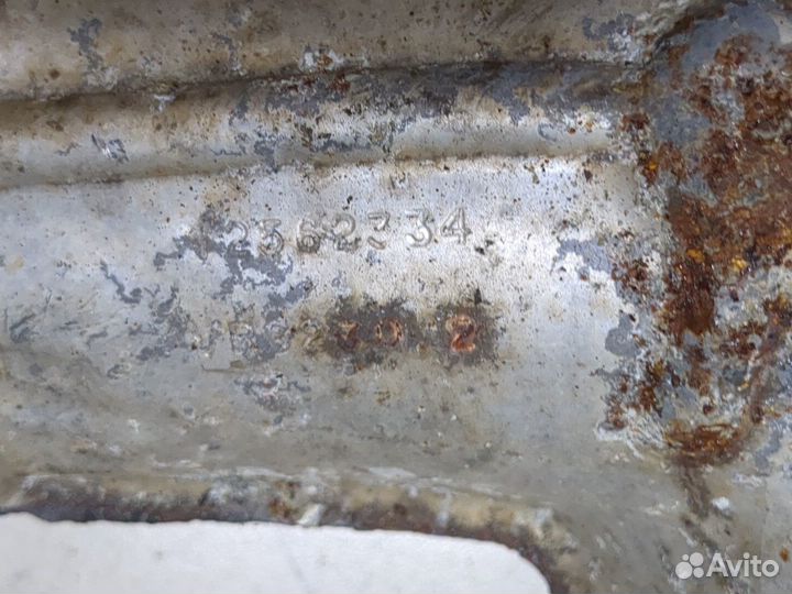 Коллектор выпускной Chevrolet Tahoe, 2001