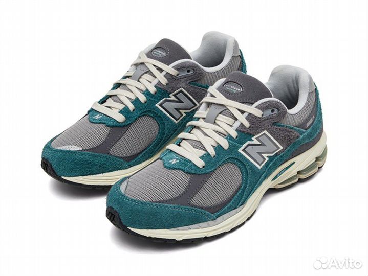 New Balance M2002REM