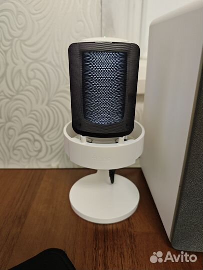 Микрофон fifine a8 белый