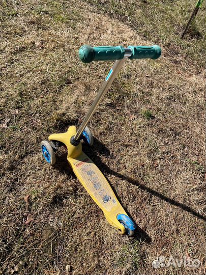 Самокат детский светящиеся колеса