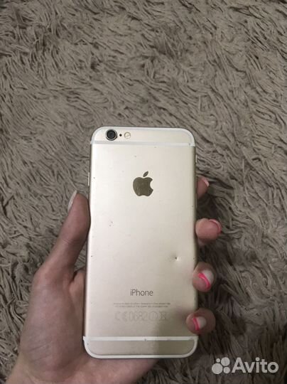 Телефон iPhone 6