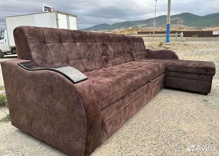 Угловой диван раскладной в наличии не б/у
