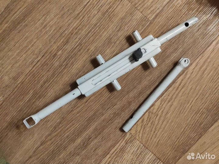 Кронштейн для датчика эхолота