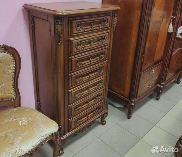 Комод высокий 