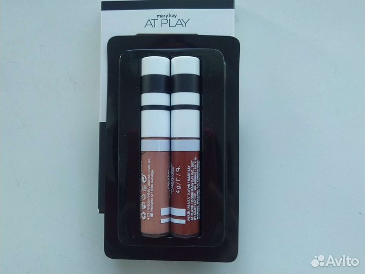 Помада Mary Kay