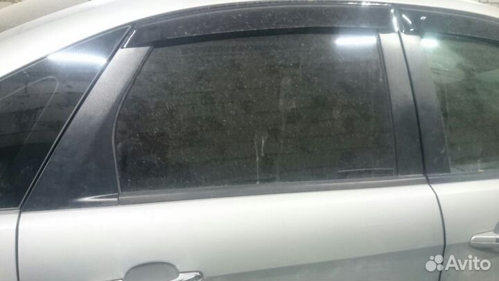 Стекло заднее правое форд фокус 2 седан рестайл