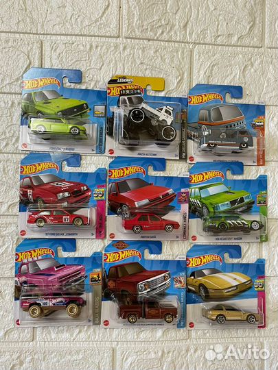 Hot wheels модели разных лет