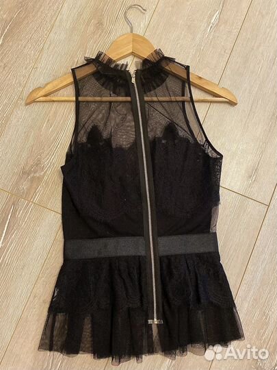 Блузка без рукава