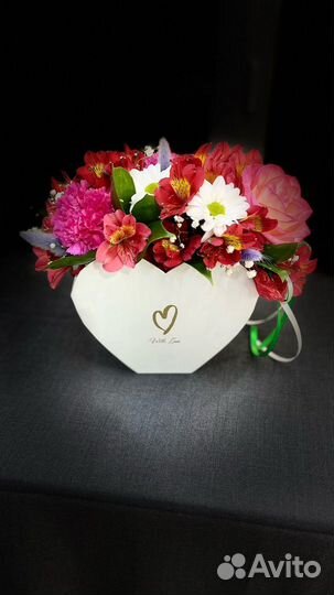 Цветы и букеты на 8 марта