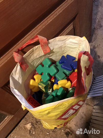 Лего/ кубики/ игрушки