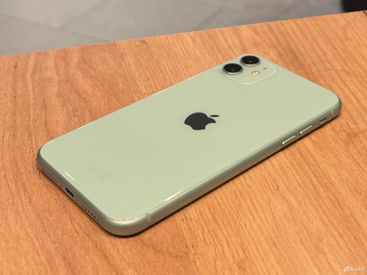 iPhone 11, 128 ГБ, SIM + eSIM