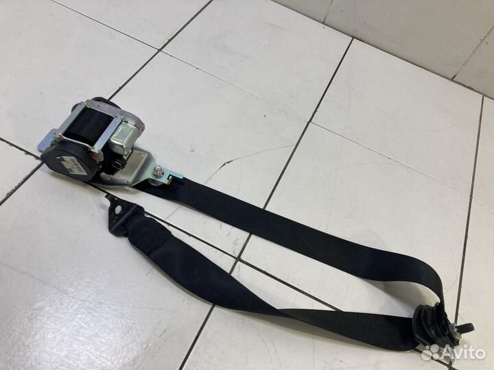 Ремень безопасности с пиропатроном Mercedes-Benz M