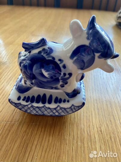 Сувенир Корова Вишенка, гжель, 10 см